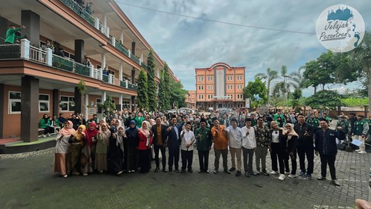 Pemberangkatan Mahasiswa KKN Unira Malang: Pesantren Menjadi Ruang Pengabdian Menjemput Keberkahan