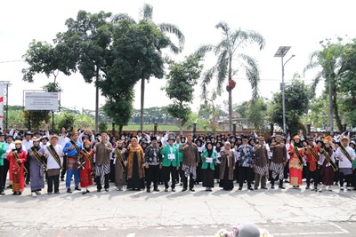 PKKMB 2025 Unira Malang: Mahasiswa Selain Cerdas, Harus Berakhlak dan Berintegritas